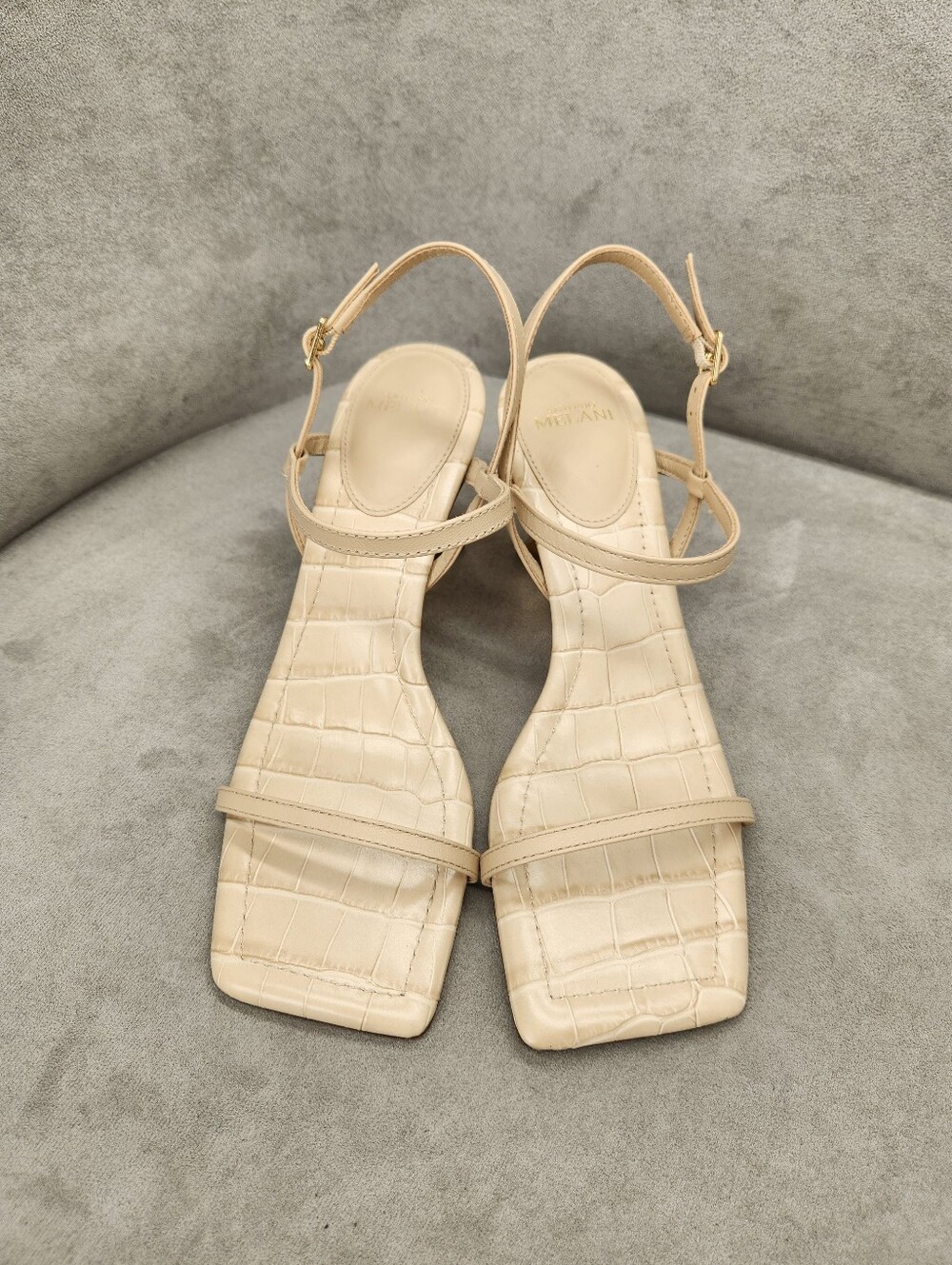 Antonio Melani Heeled Sandals 9.5 Cream Embossed Leather Fran Strappy New $110